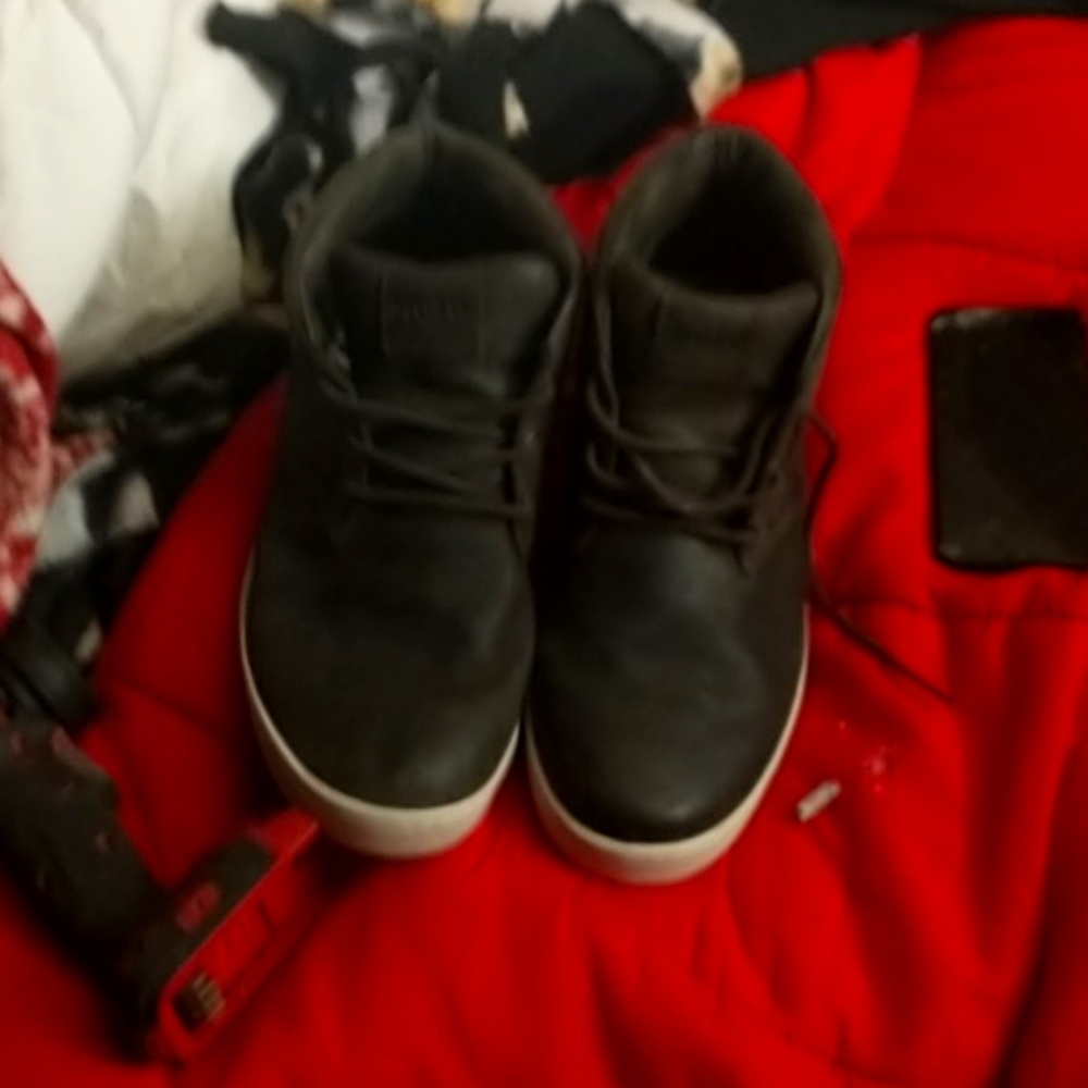 MOZO FINN CHUKKAS SIZE 11